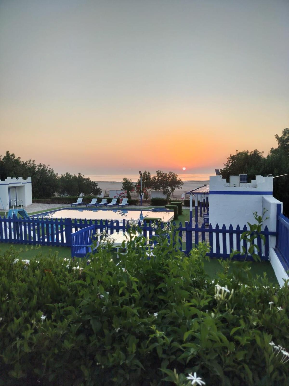 Al-Ashkhara Beach Resort منتجع شاطئ الأشخرة 阿夏尔奇亚 外观 照片